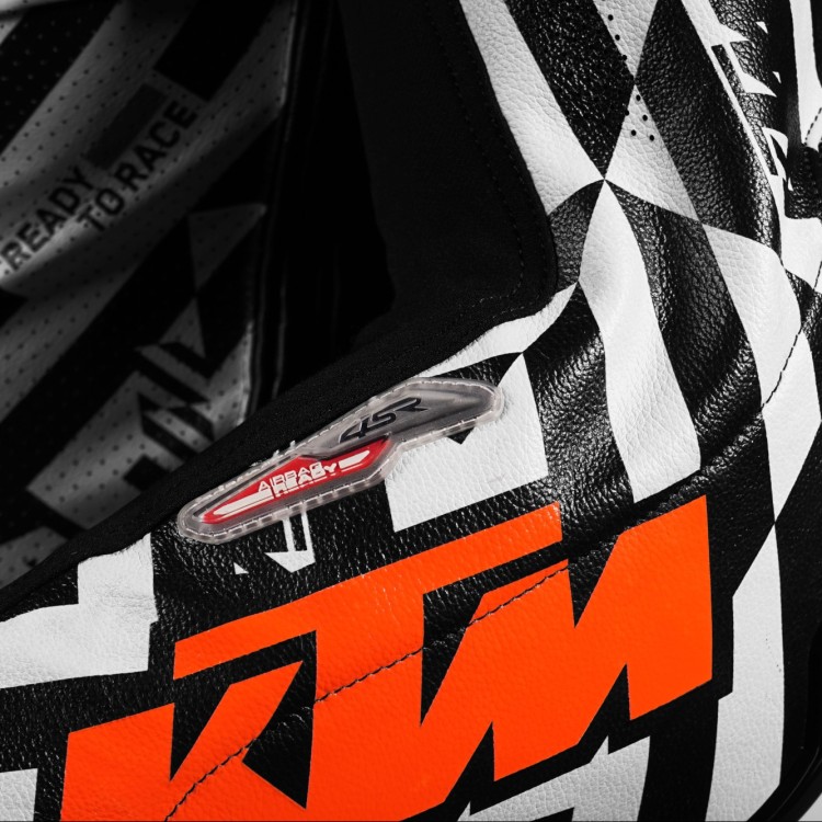Kombinezon 4SR na KTM 990 RC R